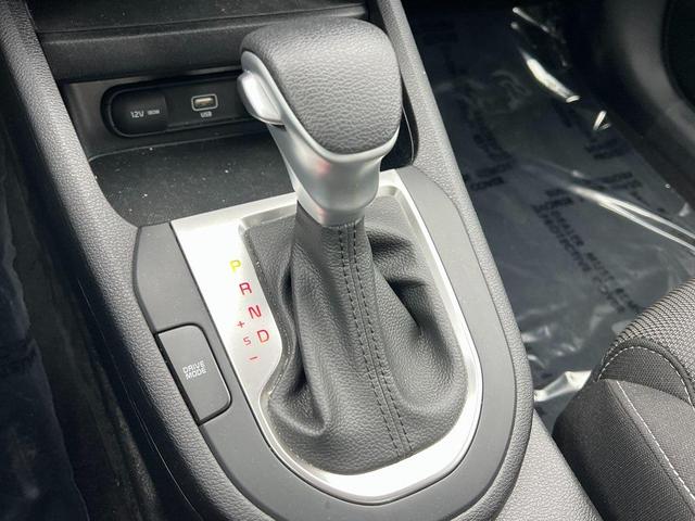 Photo of 2022 Fire Orange Kia Forte