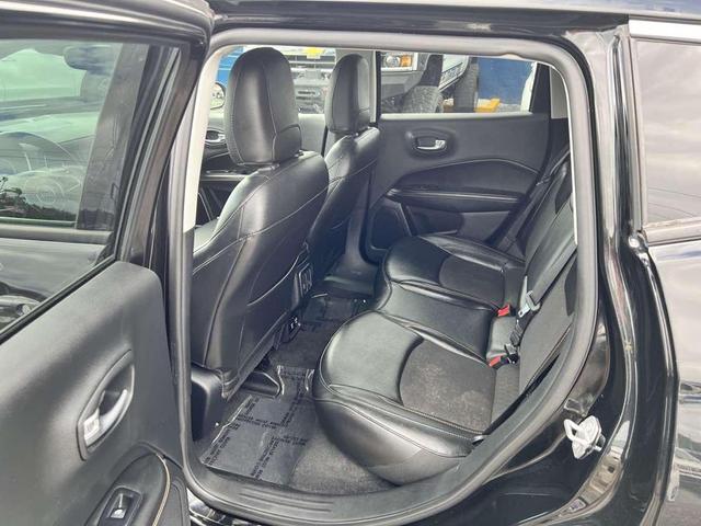 Photo of 2019 Diamond Black Crystal Pearlcoat Jeep Compass