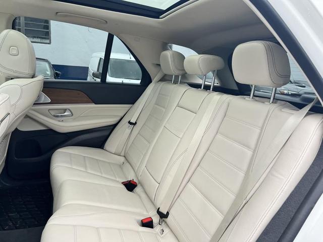 Photo of 2020 designo Diamond White Bright Mercedes-Benz GLE 450