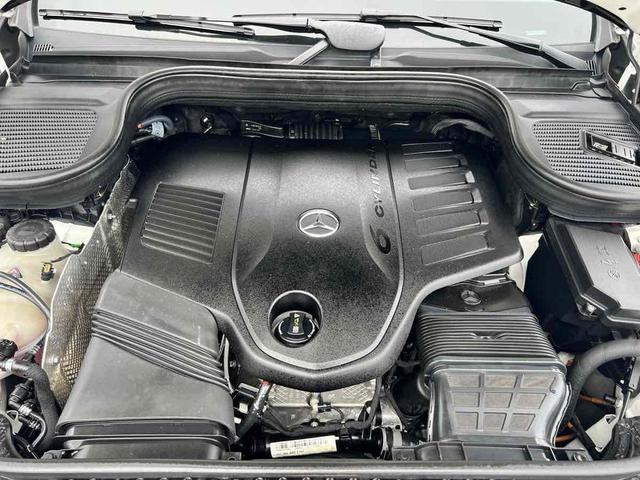 Photo of 2020 designo Diamond White Bright Mercedes-Benz GLE 450