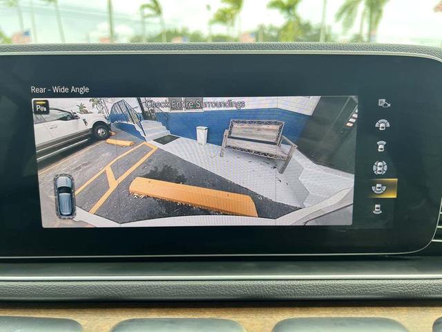 Photo of 2020 designo Diamond White Bright Mercedes-Benz GLE 450