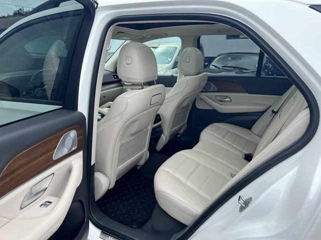 Photo of 2020 designo Diamond White Bright Mercedes-Benz GLE 450