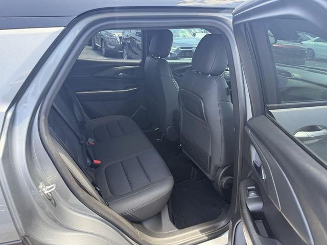Photo of 2023 Sterling Gray Metallic Chevrolet Trailblazer