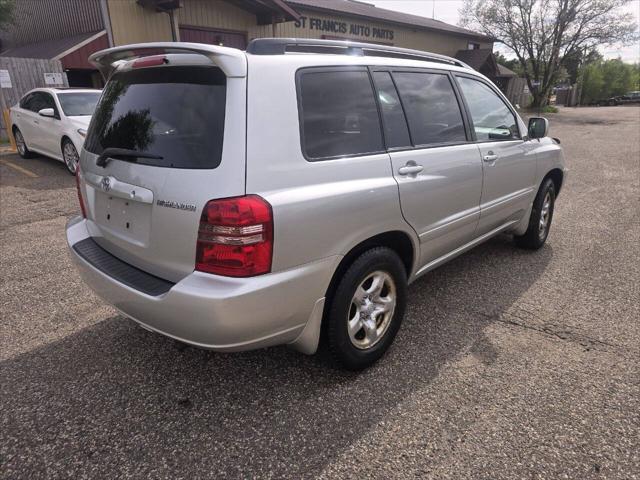 Photo of 2002 Millennium Silver Metallic Toyota Highlander
