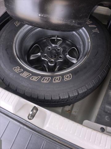 Photo of 2002 Millennium Silver Metallic Toyota Highlander