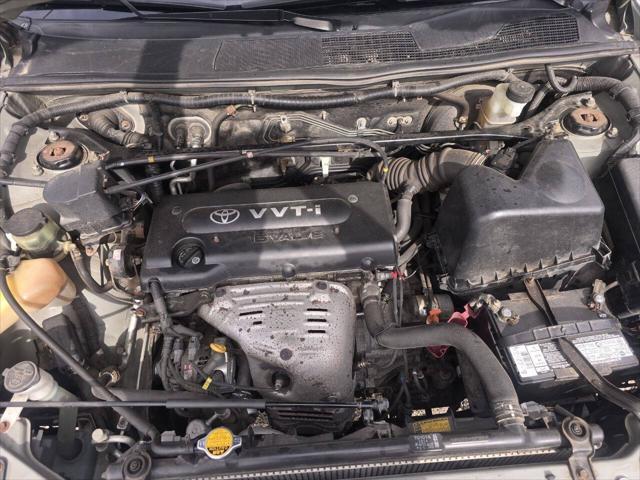 Photo of 2002 Millennium Silver Metallic Toyota Highlander