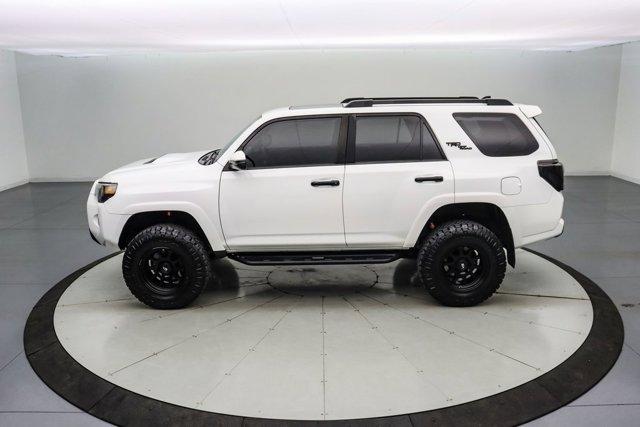Photo of 2020 Super White Toyota 4Runner