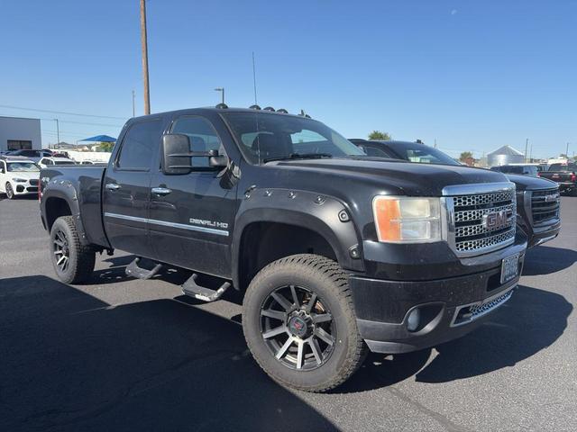 Photo of 2013 Onyx Black GMC Sierra 3500