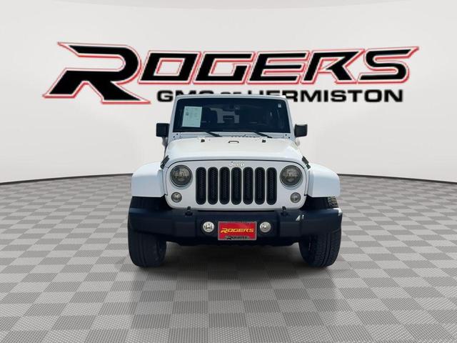 Photo of 2014 Bright White Clearcoat Jeep Wrangler