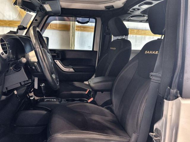 Photo of 2014 Bright White Clearcoat Jeep Wrangler
