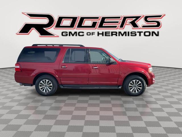 Photo of 2017 Ruby Red Metallic Tinted Clearcoat Ford Expedition EL