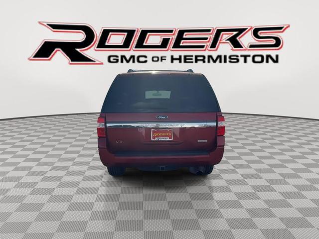 Photo of 2017 Ruby Red Metallic Tinted Clearcoat Ford Expedition EL