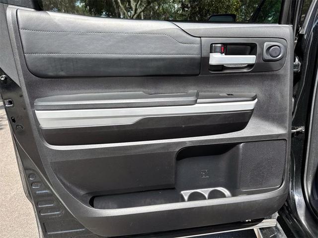 Photo of 2021 Midnight Black Metallic Toyota Tundra