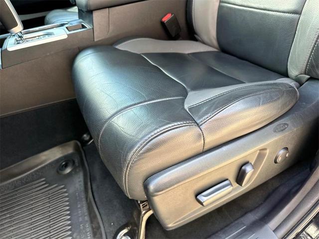 Photo of 2021 Midnight Black Metallic Toyota Tundra