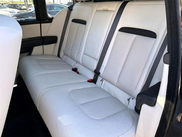 Photo of 2021 Black Rolls-Royce Cullinan