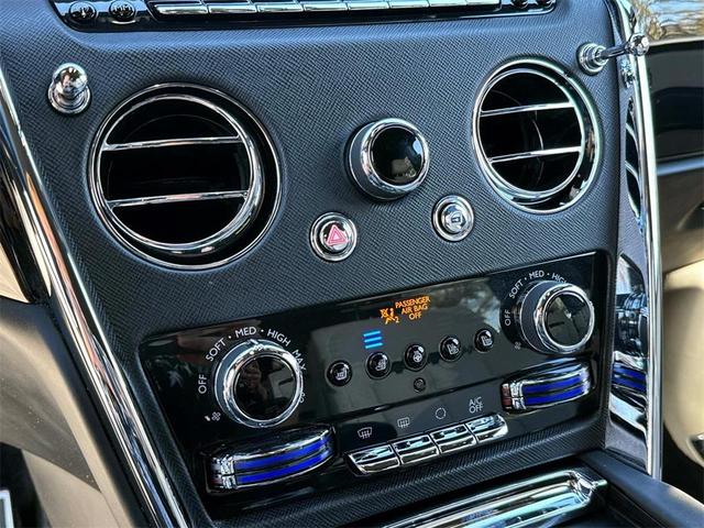 Photo of 2021 Black Rolls-Royce Cullinan