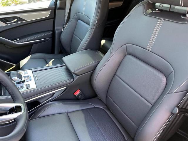 Photo of 2026 White Jaguar F-PACE
