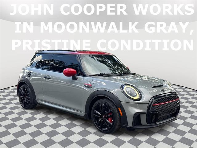 Photo of 2023 Moonwalk Gray Semi-Metallic MINI Hardtop