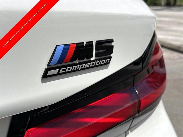 Photo of 2023 Alpine White BMW M5