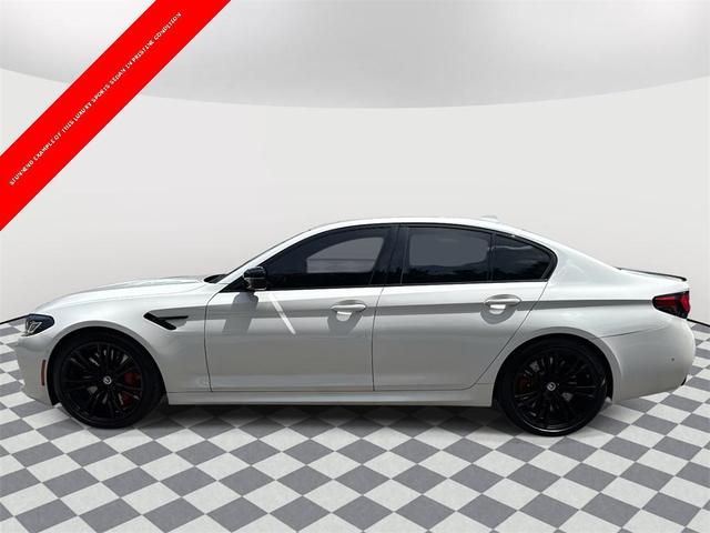 Photo of 2023 Alpine White BMW M5