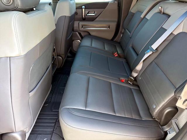 Photo of 2024 Moonshot Green Matte GMC HUMMER EV SUV