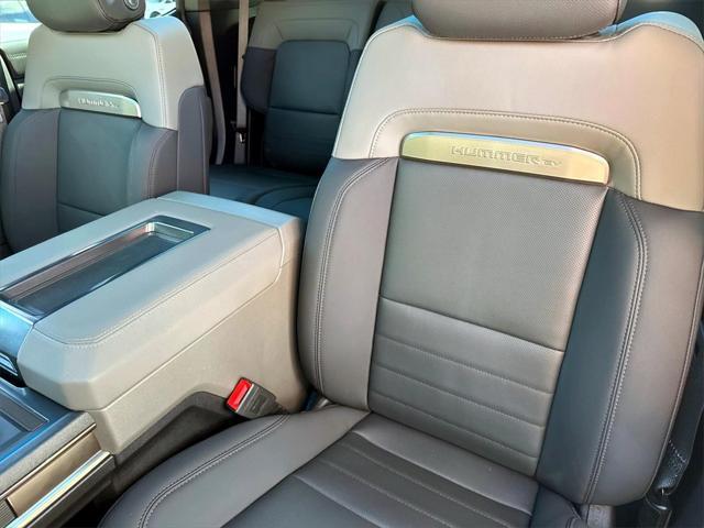 Photo of 2024 Moonshot Green Matte GMC HUMMER EV SUV