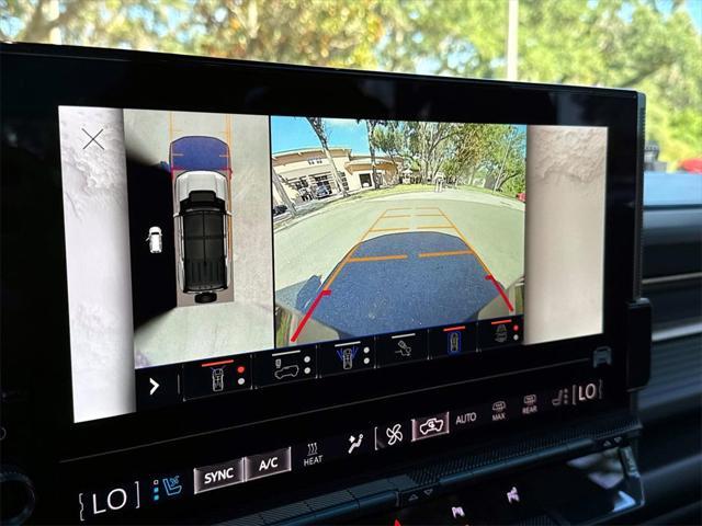 Photo of 2024 Moonshot Green Matte GMC HUMMER EV SUV