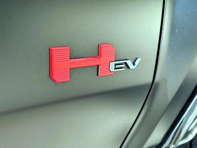 Photo of 2024 Moonshot Green Matte GMC HUMMER EV SUV