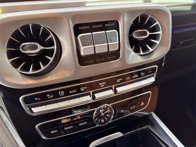 Photo of 2021 Polar White Mercedes-Benz AMG G 63