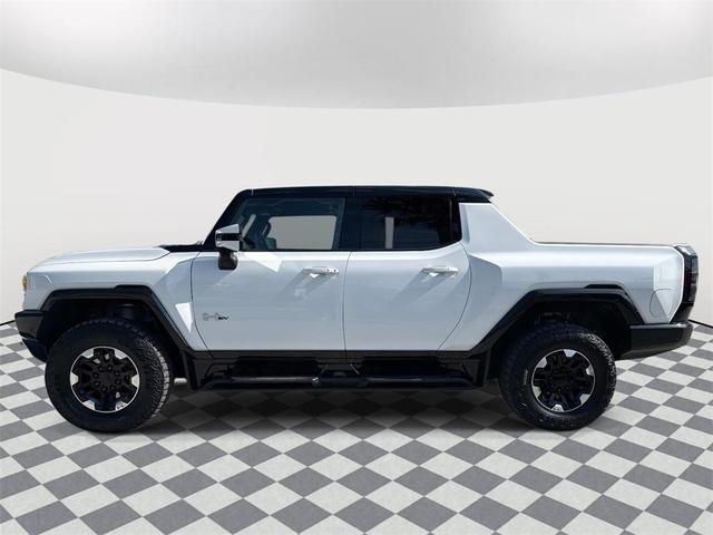 Photo of 2022 Interstellar White GMC HUMMER EV