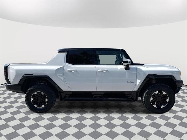 Photo of 2022 Interstellar White GMC HUMMER EV