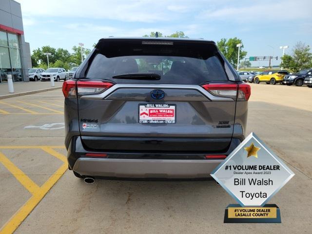 Photo of 2021 Magnetic Gray Metallic/Midnight Black Metallic Toyota RAV4 Hybrid