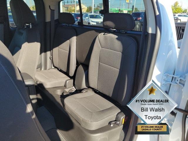 Photo of 2022 Summit White GMC Canyon