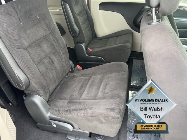 Photo of 2015 Deep Cherry Red Crystal Pearlcoat Dodge Grand Caravan
