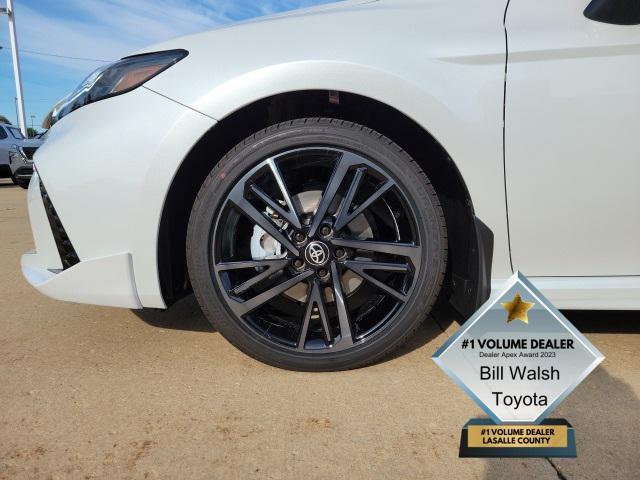 Photo of 2025 Wind Chill Pearl Toyota Camry