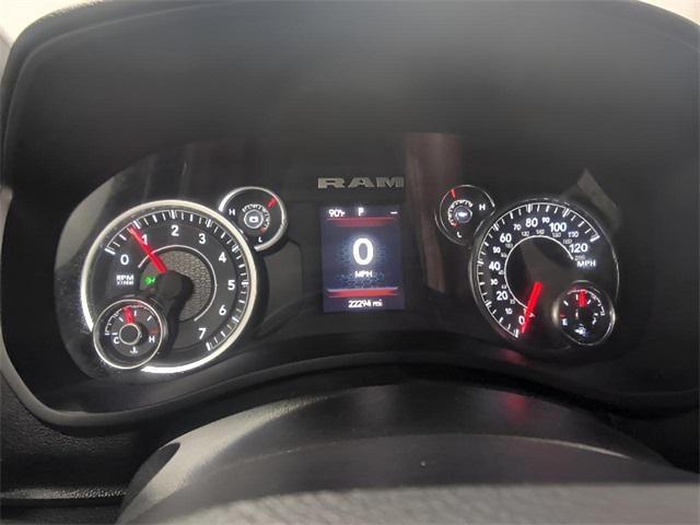 Photo of 2024 Diamond Black Crystal Pearlcoat RAM 2500