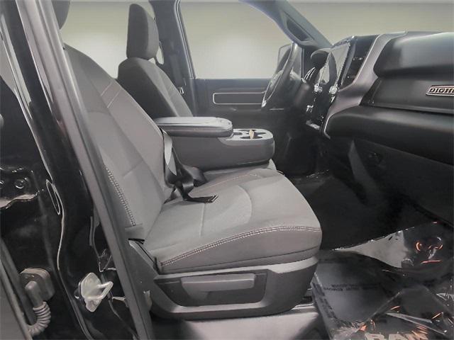 Photo of 2024 Diamond Black Crystal Pearlcoat RAM 2500