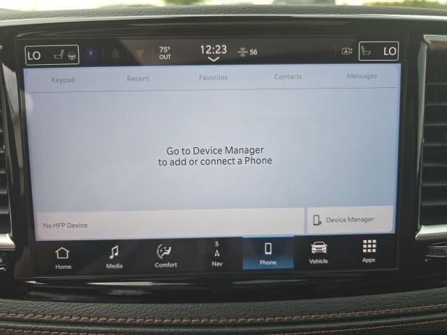 Photo of 2025 Diamond Black Crystal Pearlcoat Chrysler Pacifica