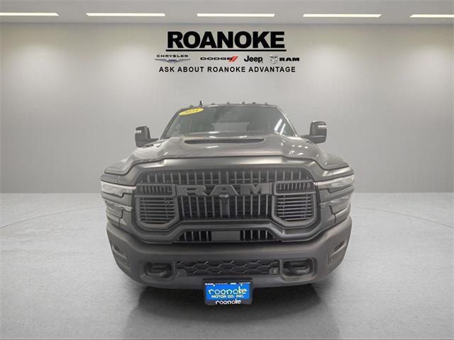 Photo of 2025 Granite Crystal Metallic Clearcoat RAM 2500