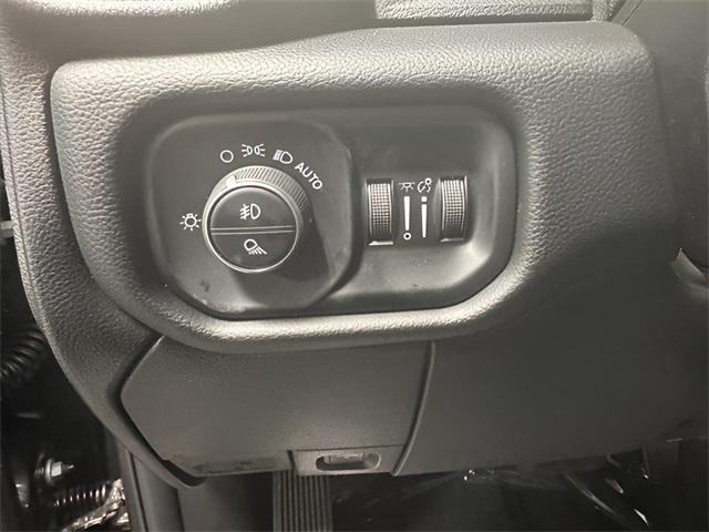 Photo of 2025 Granite Crystal Metallic Clearcoat RAM 2500