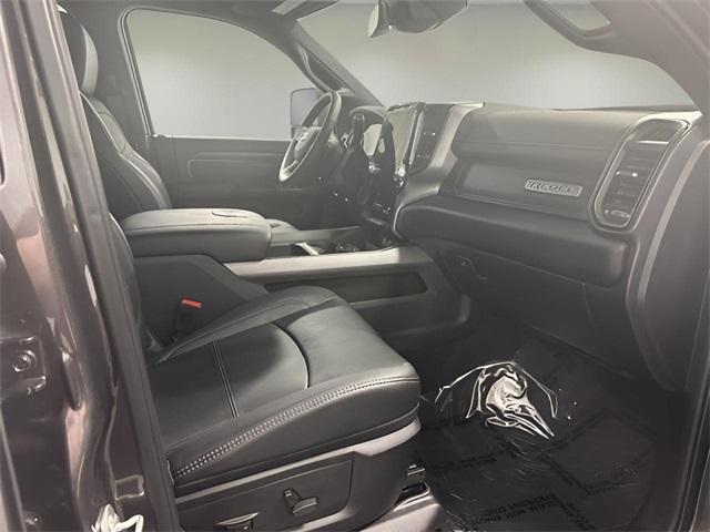 Photo of 2025 Granite Crystal Metallic Clearcoat RAM 2500