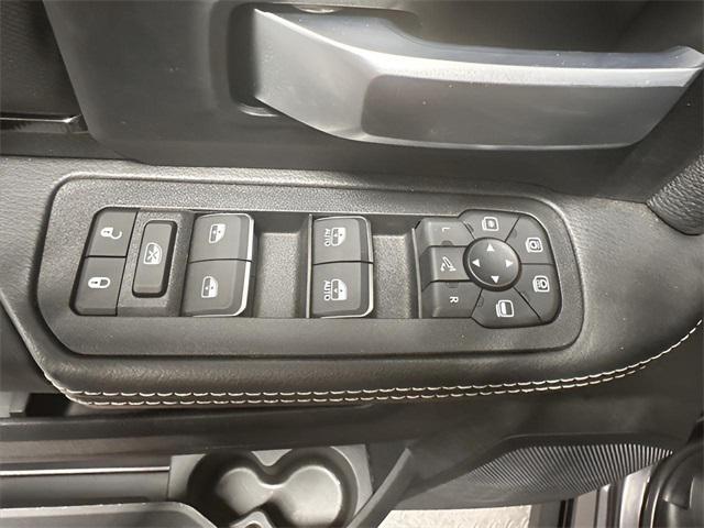 Photo of 2025 Granite Crystal Metallic Clearcoat RAM 2500