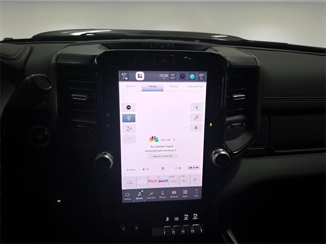 Photo of 2025 Granite Crystal Metallic Clearcoat RAM 2500