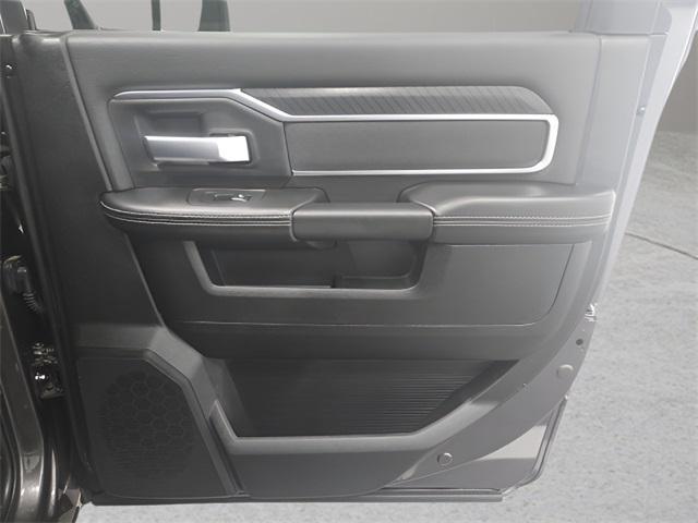 Photo of 2025 Granite Crystal Metallic Clearcoat RAM 2500
