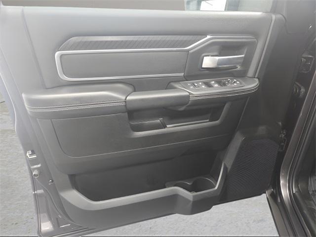 Photo of 2025 Granite Crystal Metallic Clearcoat RAM 2500