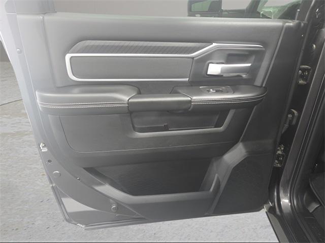 Photo of 2025 Granite Crystal Metallic Clearcoat RAM 2500