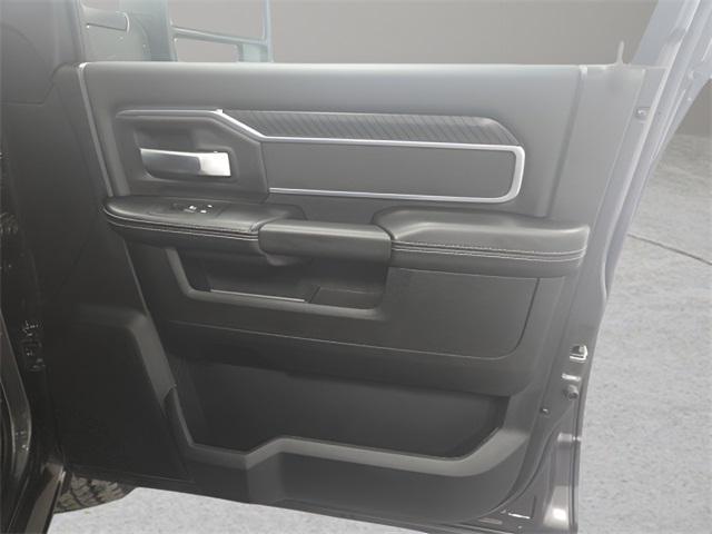 Photo of 2025 Granite Crystal Metallic Clearcoat RAM 2500