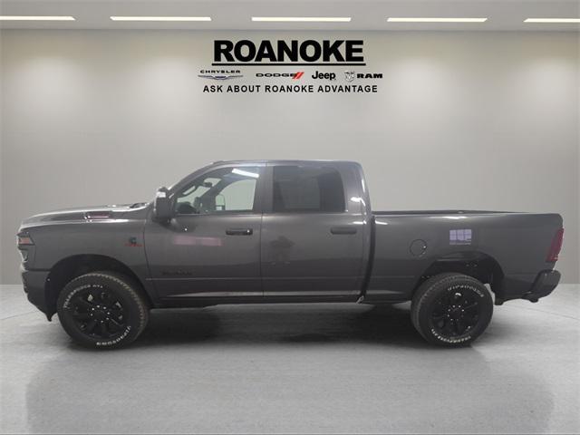 Photo of 2025 Granite Crystal Metallic Clearcoat RAM 2500