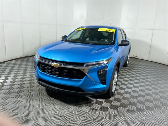 Photo of 2025 Marina Blue Metallic Chevrolet Trax