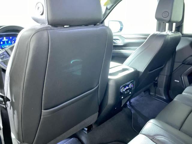 Photo of 2023 Summit White Chevrolet Suburban
